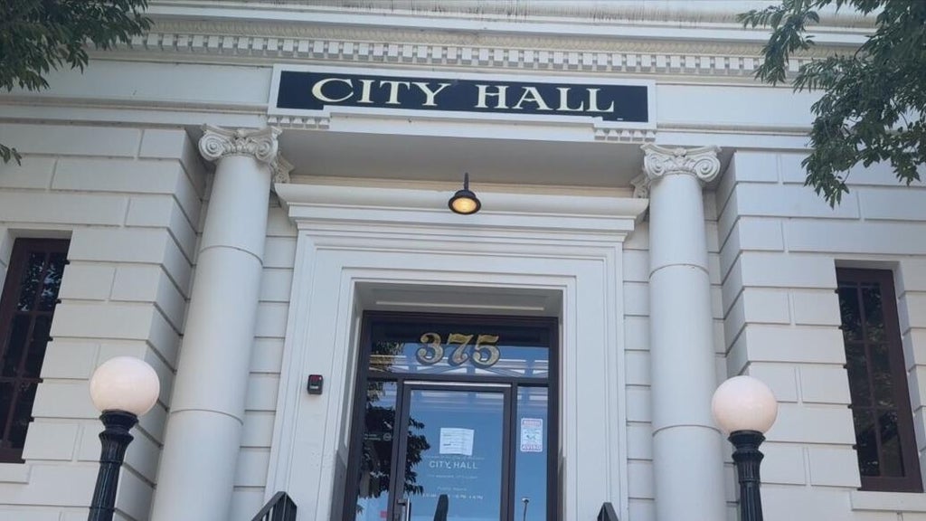 Hollister cancels town hall meetings amid outcry over layoffs, budget woes — CBS Bay Area (KPIX), Danville Government news