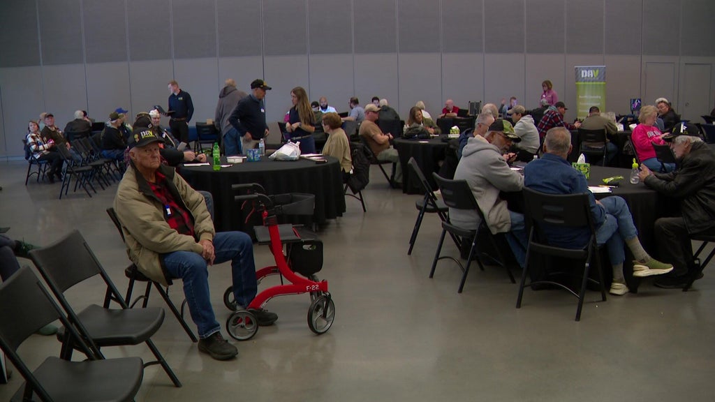 Minnesota veterans receiving claims assistance, health exams at clinic — WCCO / CBS Minnesota, Danville Arts news