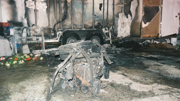 'I'm going back' | East Sixth Street food truck owner recovering after generator explosion burns trailer — KVUE (Austin), Danville Dining news